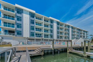 Docks8