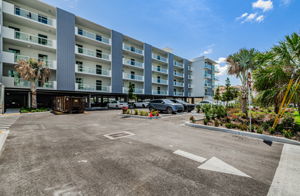 Front Exterior 1D-2