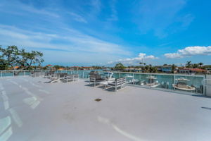Sun Deck2