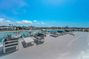 Sun Deck3