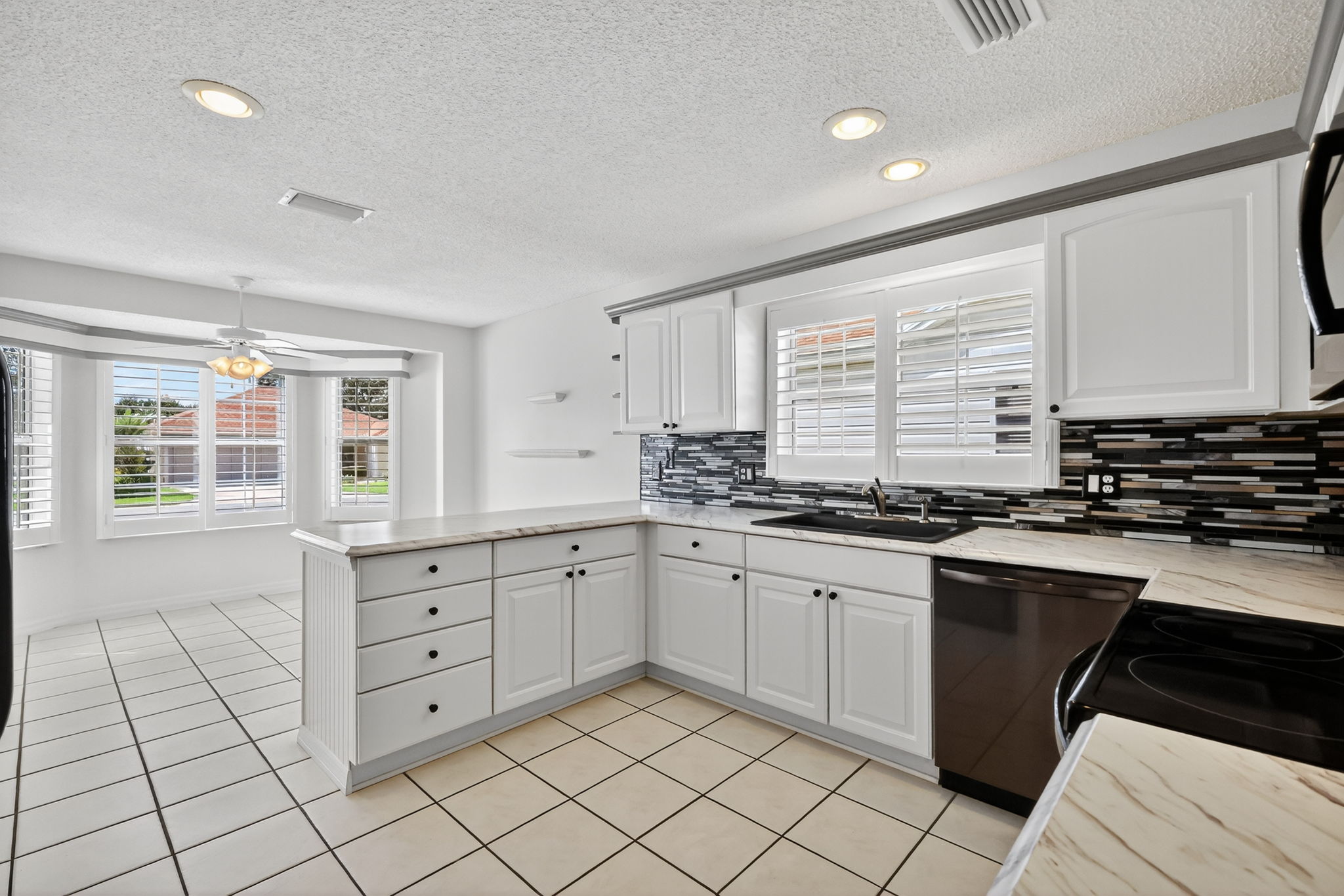Kitchen and Dinette