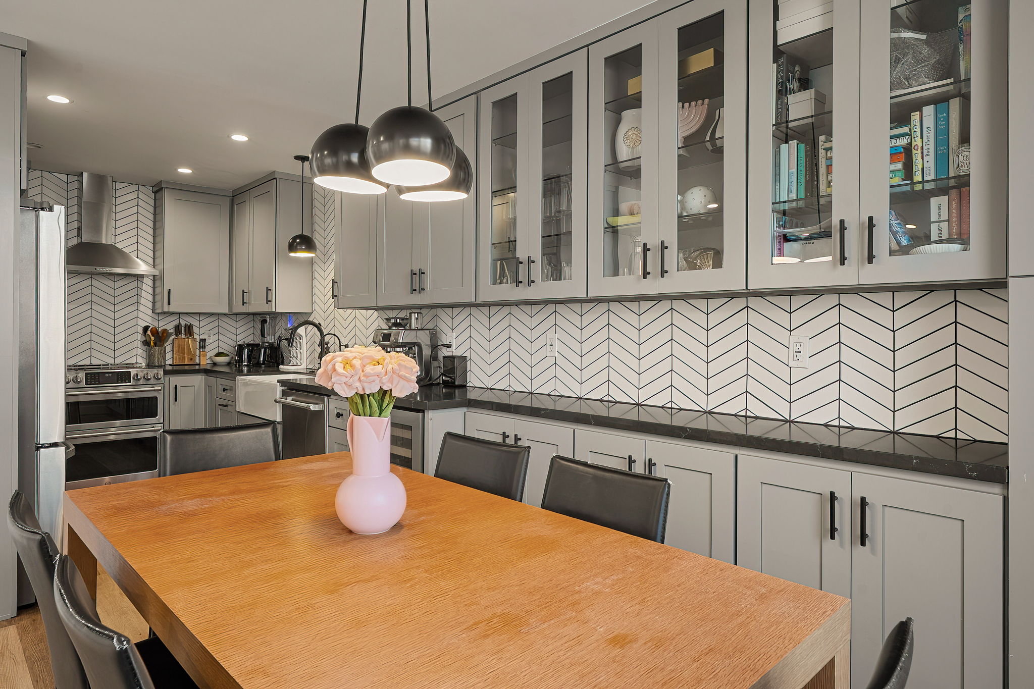 415 Montana Avenue 107-7