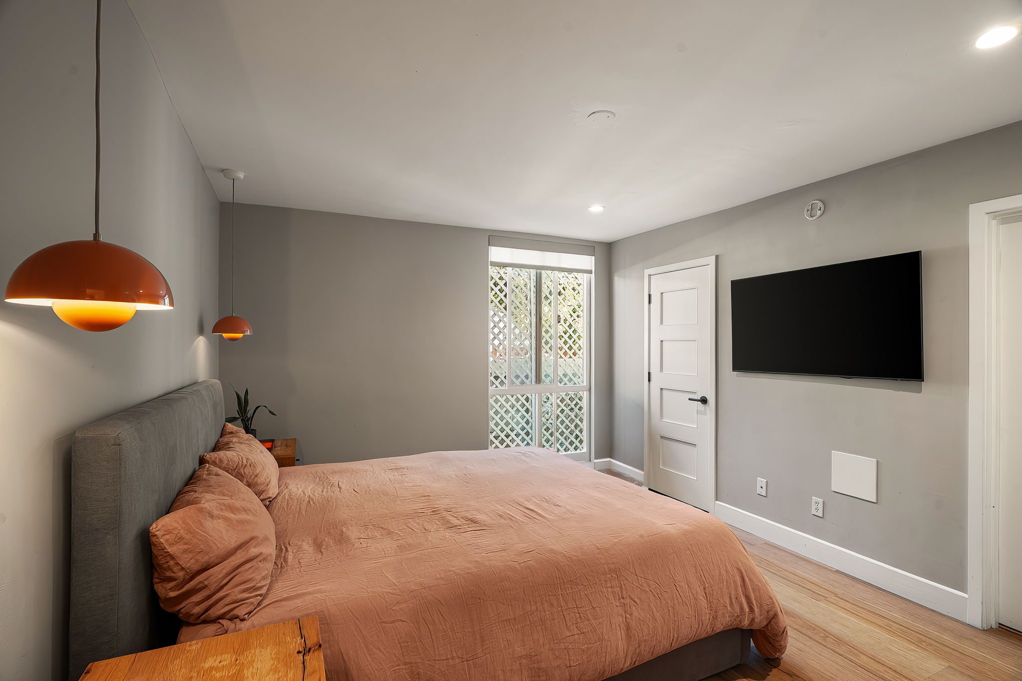 415 Montana Avenue 107-12