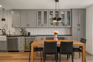 415 Montana Avenue 107-6