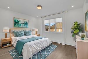 DSC00926 virtually staged.jpeg