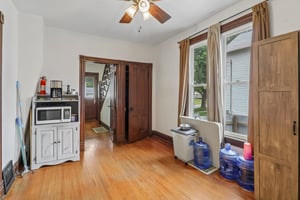 N Taylor St-S0206-009.jpg