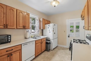 N Taylor St-S0206-011.jpg