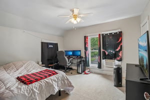 N Taylor St-S0206-029.jpg