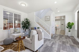 012_F8_415 N Ventura St