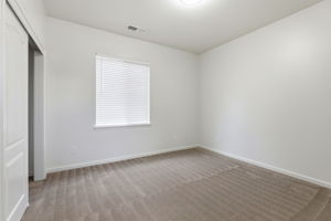 018_F8_415 N Ventura St