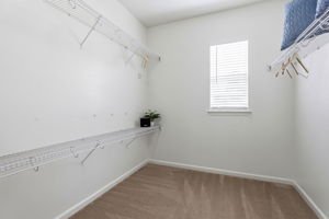024_F8_415 N Ventura St