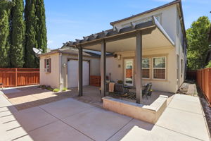 034_F8_415 N Ventura St