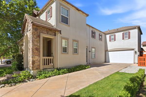 040_F8_415 N Ventura St
