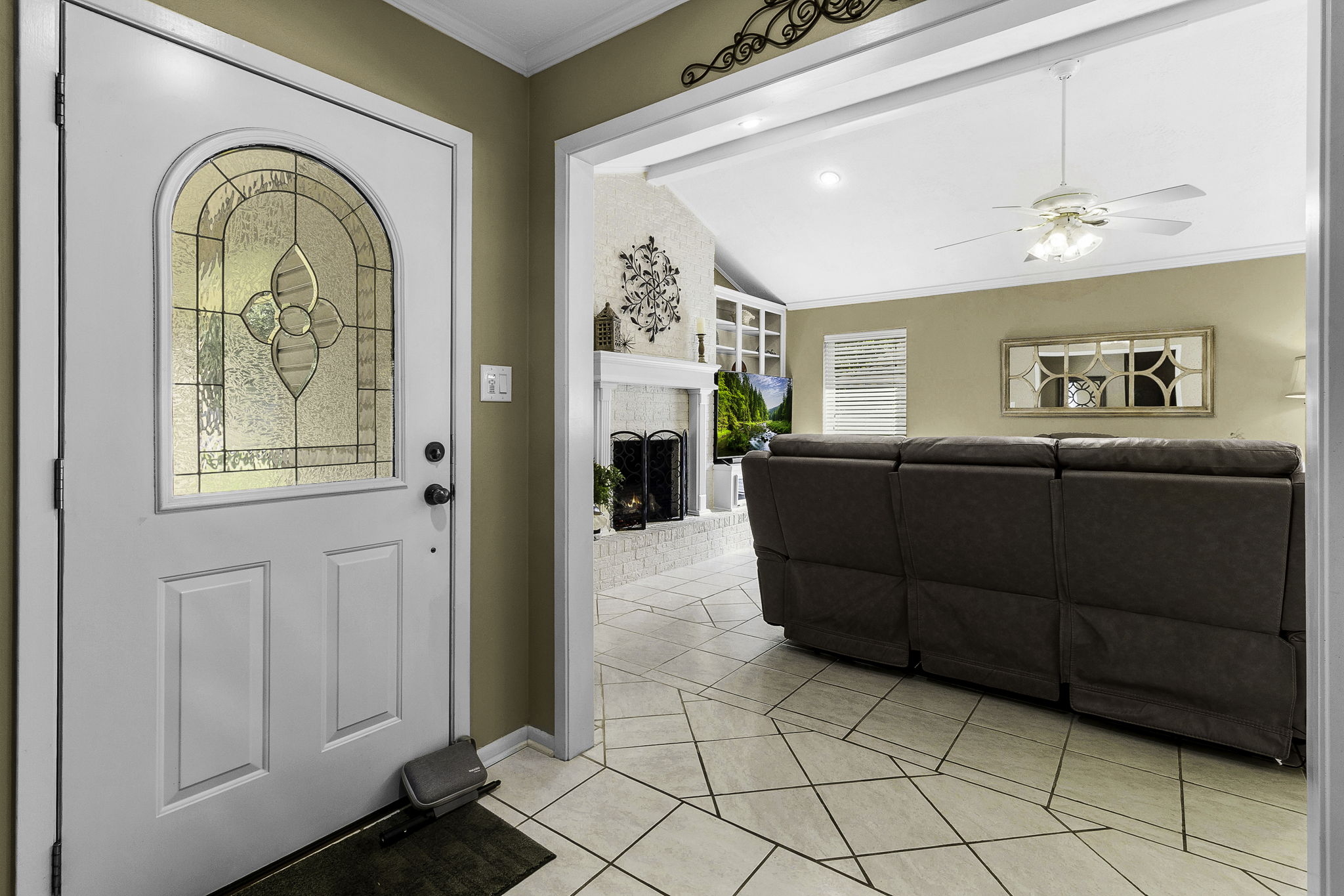  Photo 26