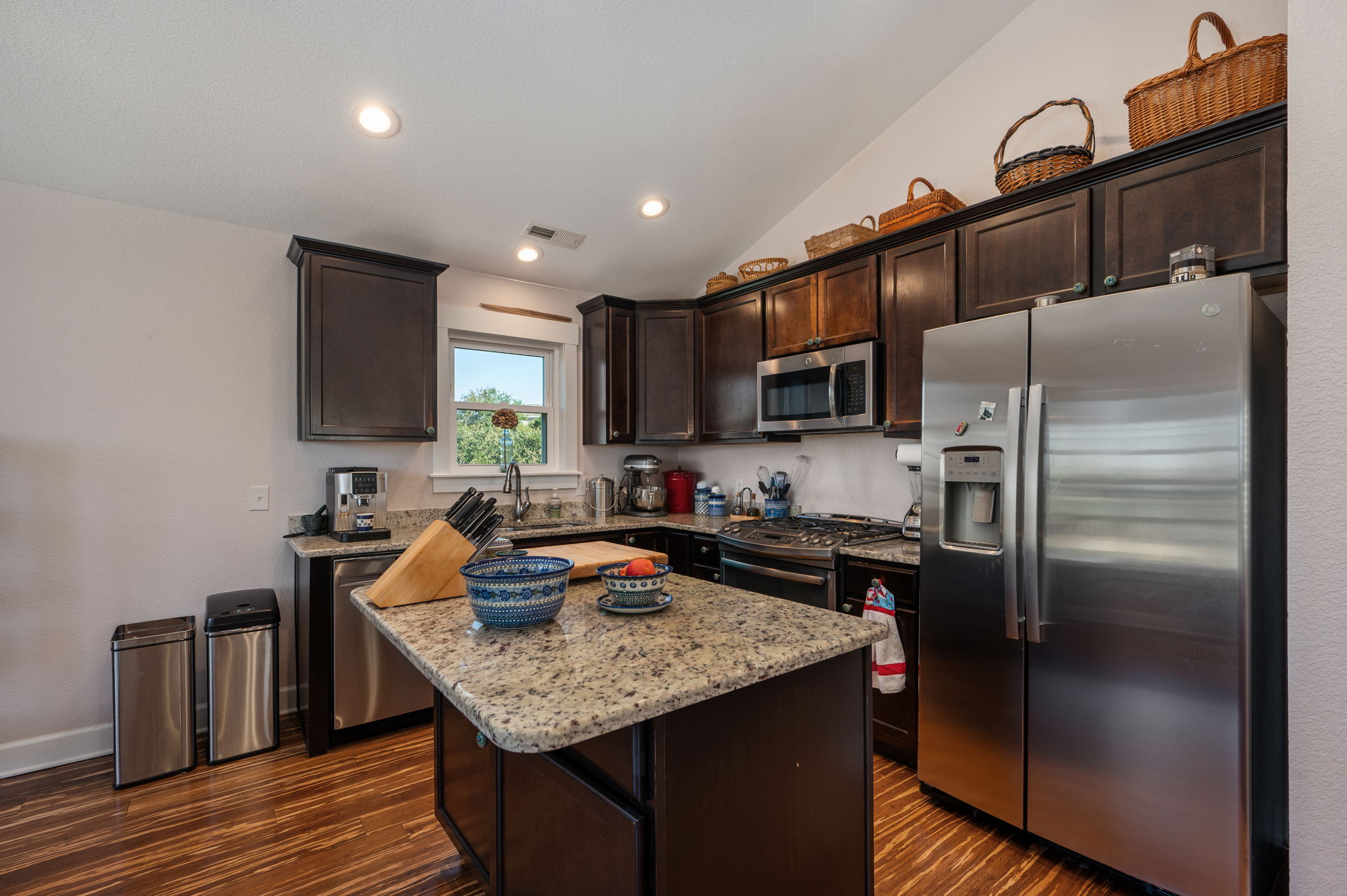 415-W-Barracuda-TL-Kitchen-V2