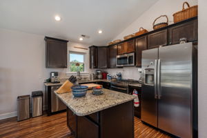 415-W-Barracuda-TL-Kitchen-V2