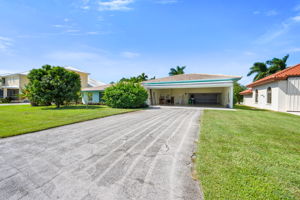 Rear Elevation - Hangar Door Open