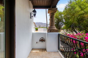  Photo 105