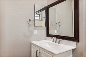 41522 N Bay Hill Way - 026.jpg