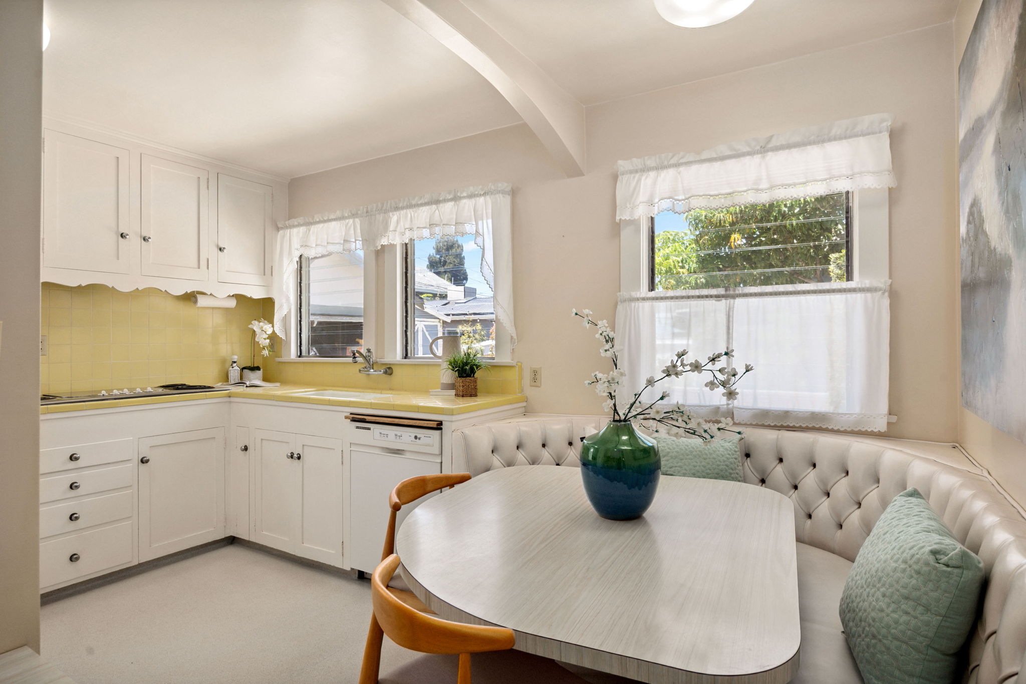 4155 Madison Avenue-16