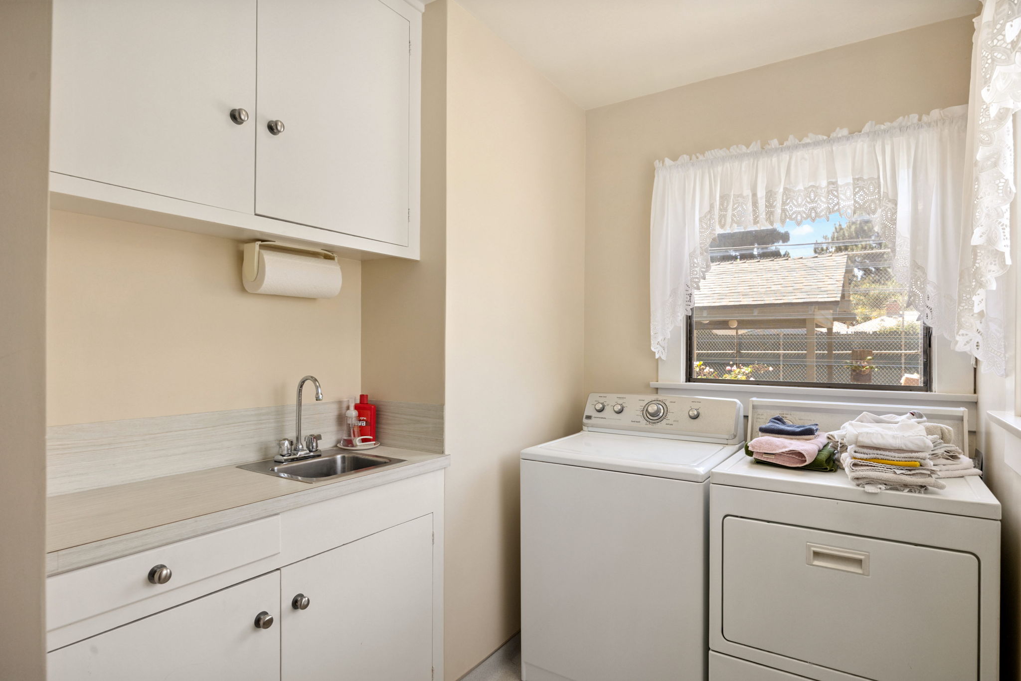 4155 Madison Avenue-20