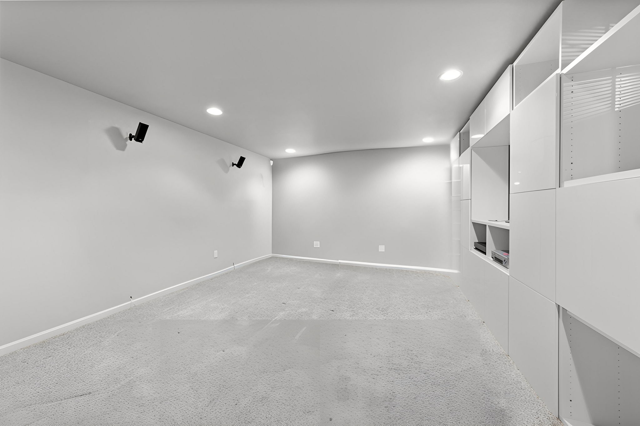 28-web-or-mls-VIBE4747 - Furniture removed - 0