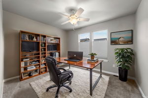 23-web-or-mls-VIBE4692 - Home Office - Modern - 3