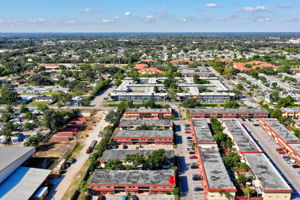 72 SE 6th Ave, Delray Beach, FL 33483, USA Photo 2