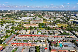 72 SE 6th Ave, Delray Beach, FL 33483, USA Photo 8