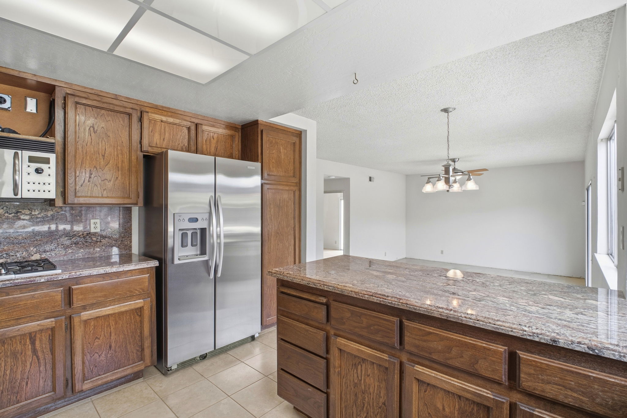 016_F8_4157 Isola Dr
