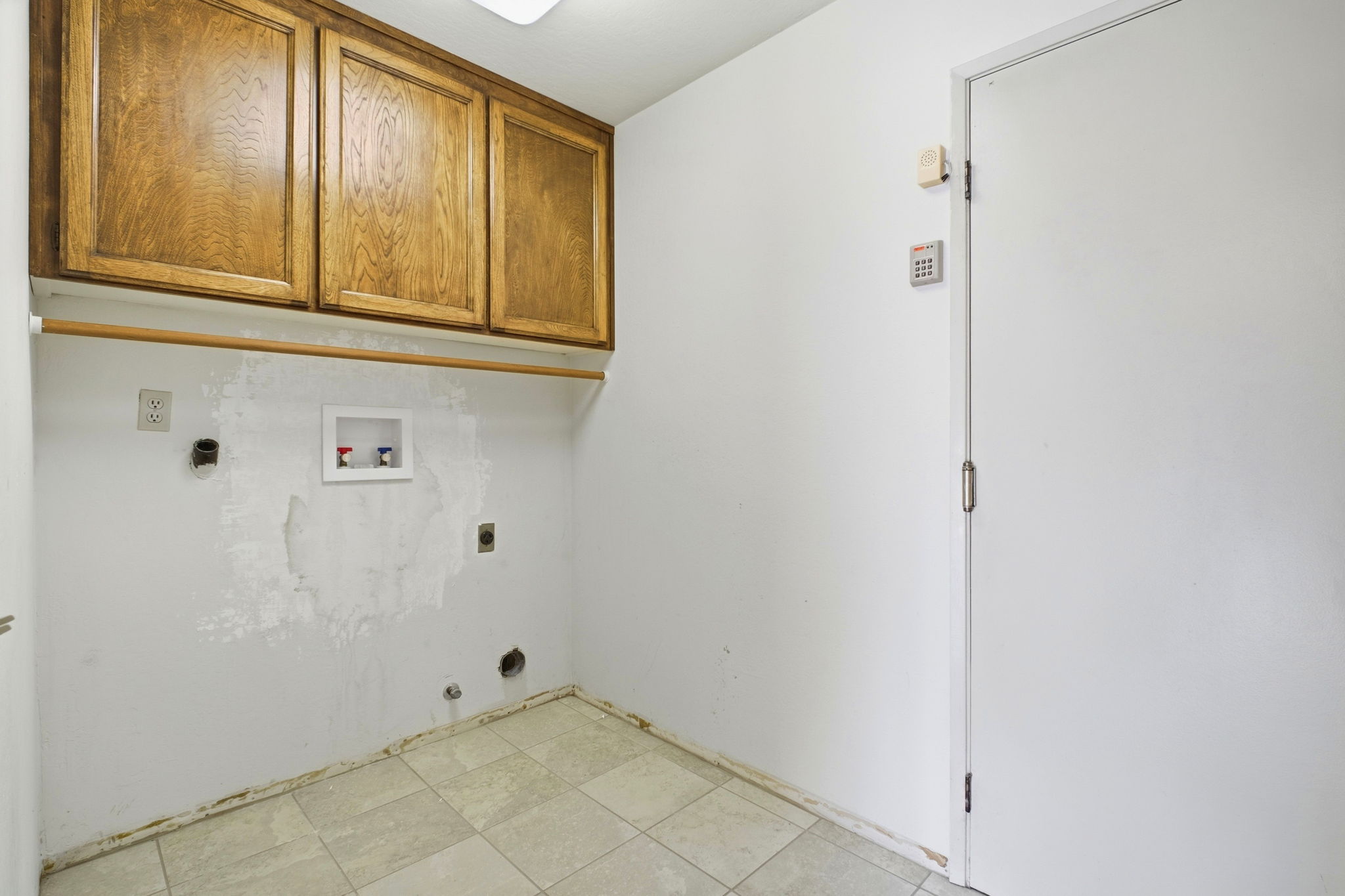 035_F8_4157 Isola Dr