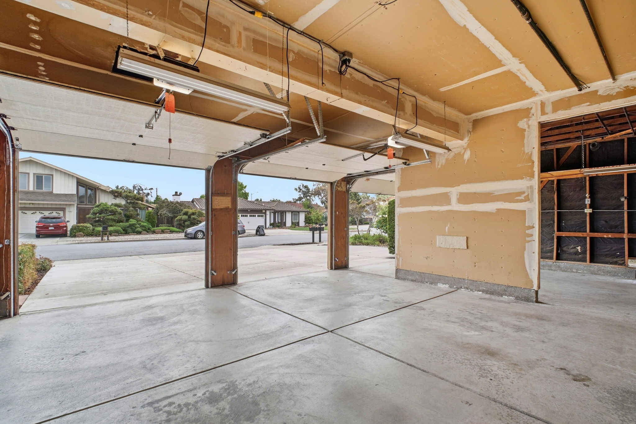 038_F8_4157 Isola Dr