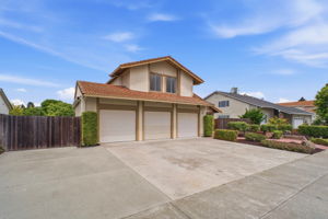 003_F8_4157 Isola Dr
