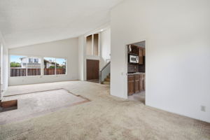 011_F8_4157 Isola Dr