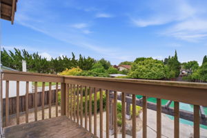 039_F8_4157 Isola Dr