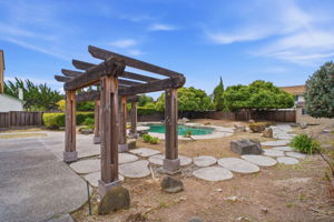 042_F8_4157 Isola Dr