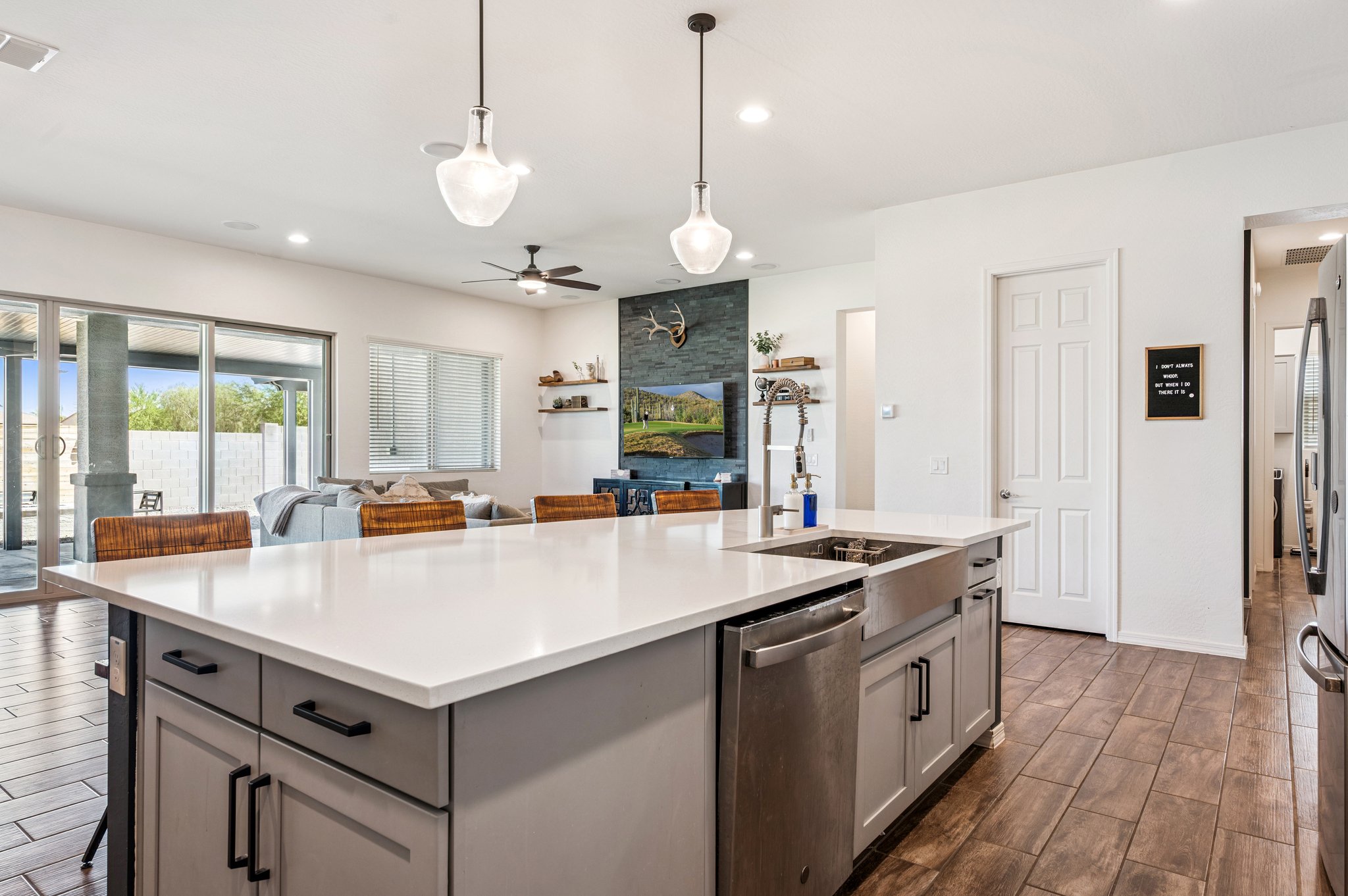 41574 W Cielo Ln - 013.jpg