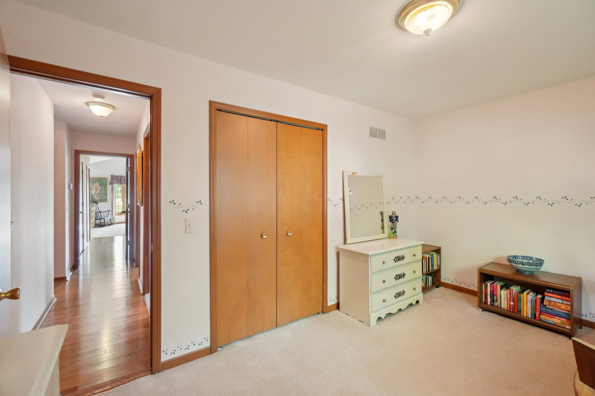 Red Oak Dr-S0907-027.jpg