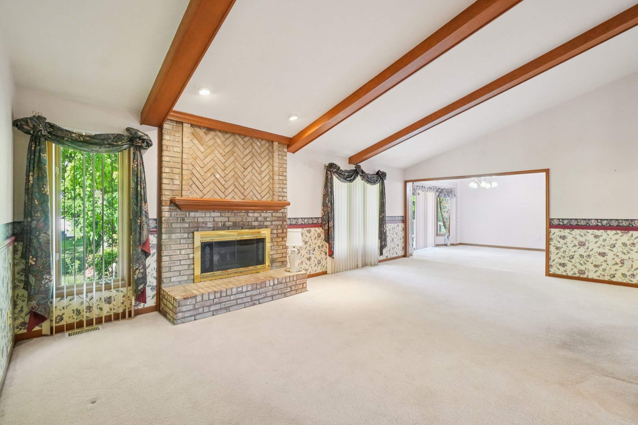 Red Oak Dr-S0610-008.jpg