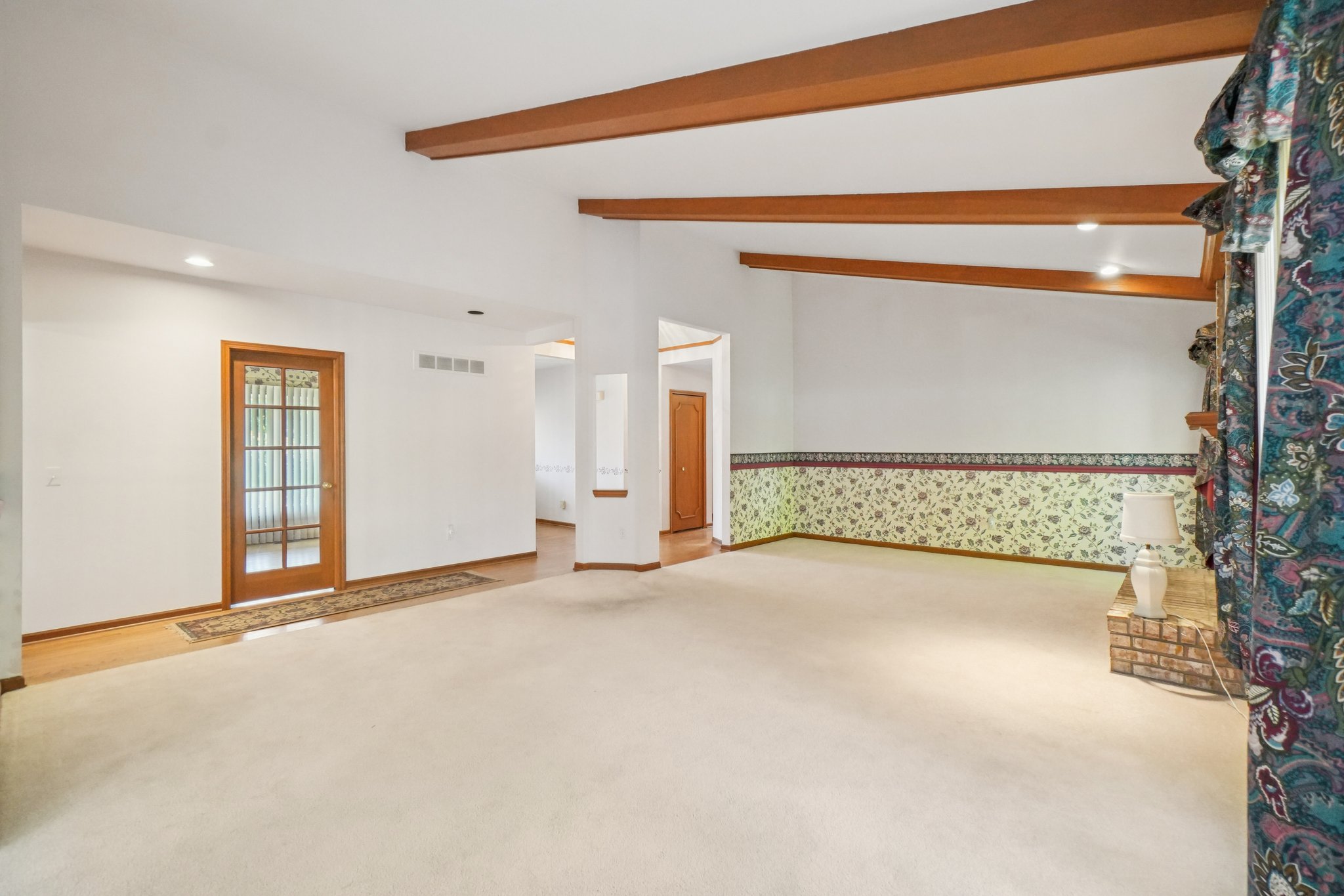 Red Oak Dr-S0610-009.jpg