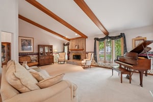 Red Oak Dr-S0907-007.jpg