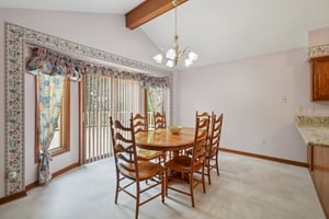 Red Oak Dr-S0907-010.jpg