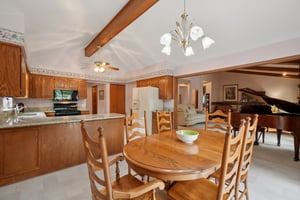 Red Oak Dr-S0907-011.jpg