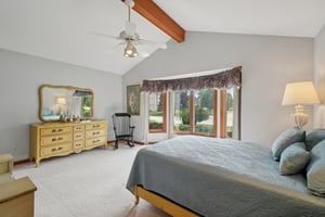 Red Oak Dr-S0907-018.jpg