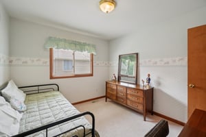 Red Oak Dr-S0907-023.jpg