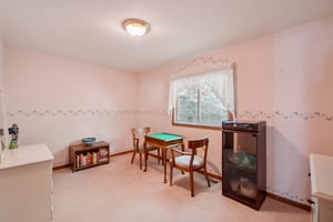 Red Oak Dr-S0907-025.jpg