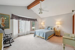 Red Oak Dr-S0907-030.jpg