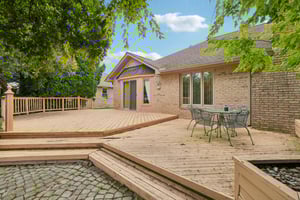 Red Oak Dr-S0907-038.jpg