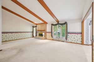 Red Oak Dr-S0610-007.jpg