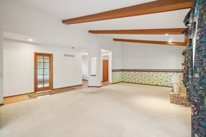 Red Oak Dr-S0610-009.jpg